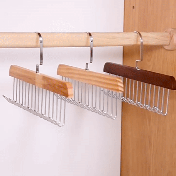 Wooden Belt Hanger