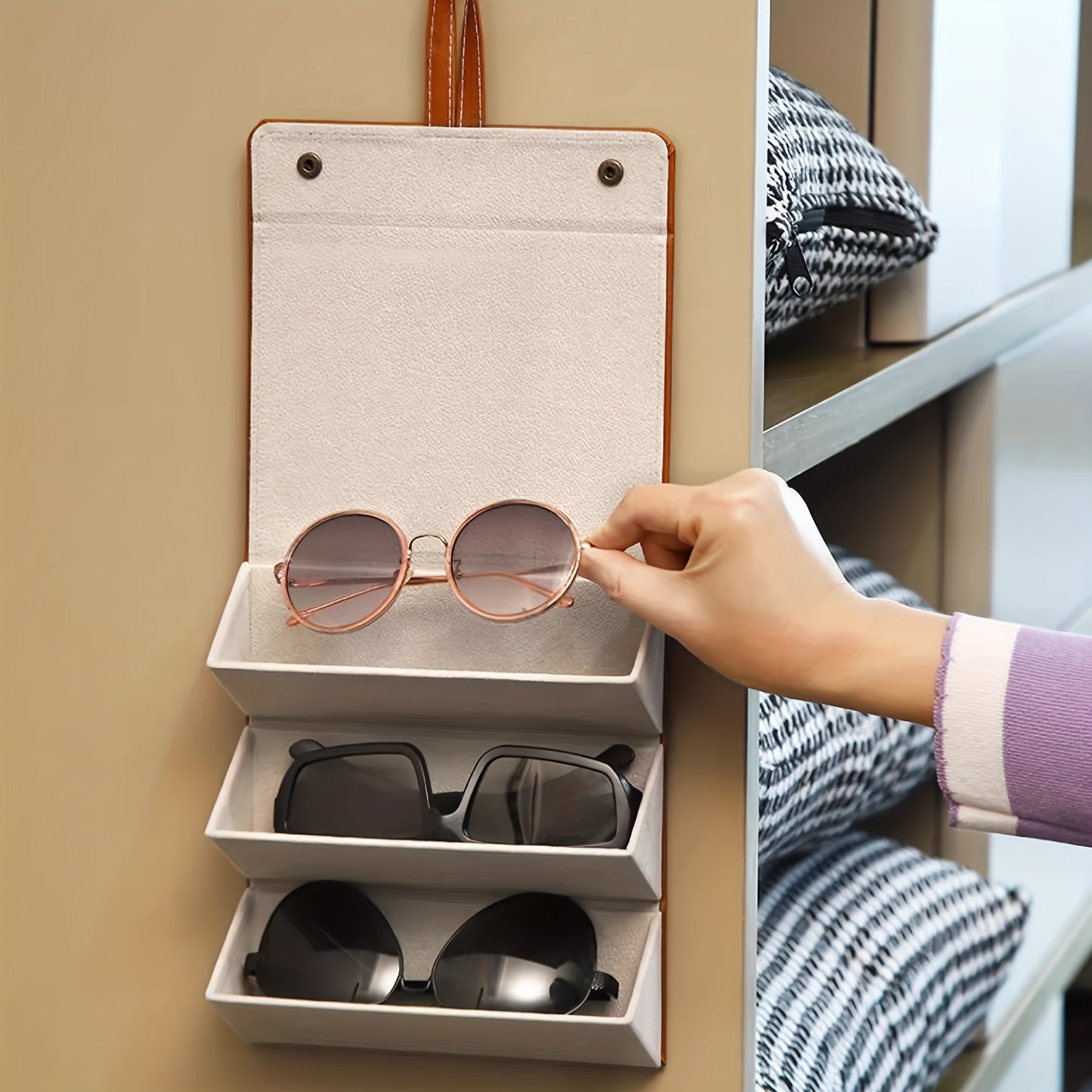 5 Slot Goggles Organizer box