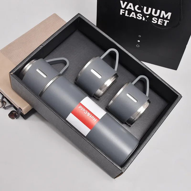 Vaccum Flaks Bottle With 3 Pc Cup